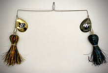 Load image into Gallery viewer, The HORSESHOE BUCKTAIL